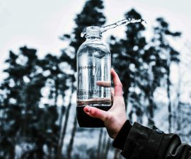 bouteille eau sodastream dans la nature